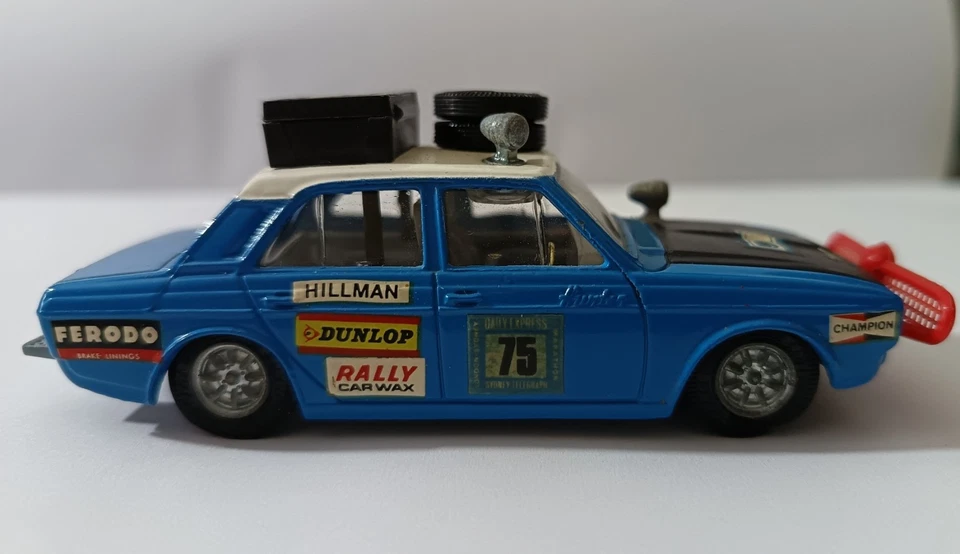 CORGI TOYS 1/43 - HILLMAN HUNTER MARK II - BLU N. 302 NO BOX - GT.BRITAIN 1968 - Immagine 2 di 4
