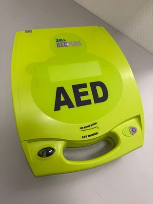 ZOLL AED Plus Defibrillator   gebraucht / neue Batterie & Elektroden / geprüft