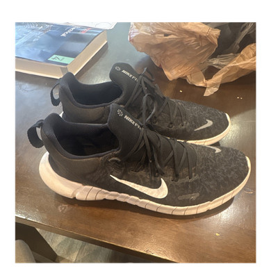 Nike WOMENS Free RN 5.0 Black/White Low Top Lace-Up Knit Sneaker CZ1884-001