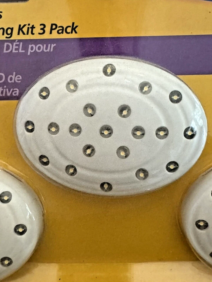 NEW WESTEK 12 VOLT LED ACCENT LIGHTING KIT -3 PACK WHITE 21 LEDS PER PUCK - Image 3 of 4