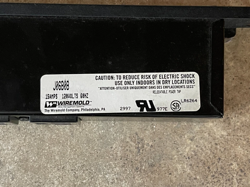 WIREMOLD J06B0B 60HZ 15AMPS 120V PLUG-IN CENTER RACK MOUNT POWER OUTLET ULE1-16 - Image 4 of 4