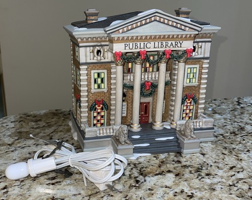 Department 56 Hudson Public Library 58942 Weihnachtsdorf - Bild 2 von 8