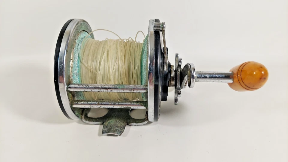 Carrete de agua salada Penn Long Beach 65 EE. UU. cromado anterior a 1970 Foto 4 de 4