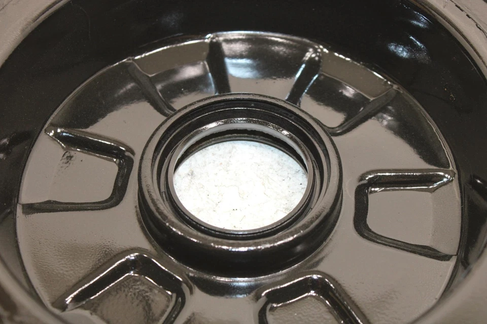 Honda Atc110 1985 A OEM cubierta de tambor de freno trasero 40532-968-680 AH13 Foto 4 de 4