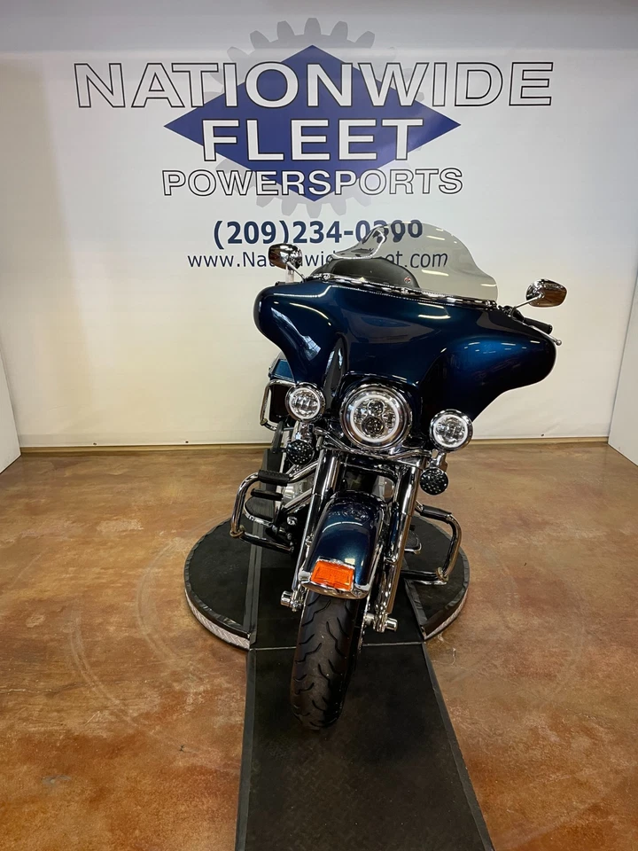 2005 Harley-Davidson Touring  - Image 3 of 4