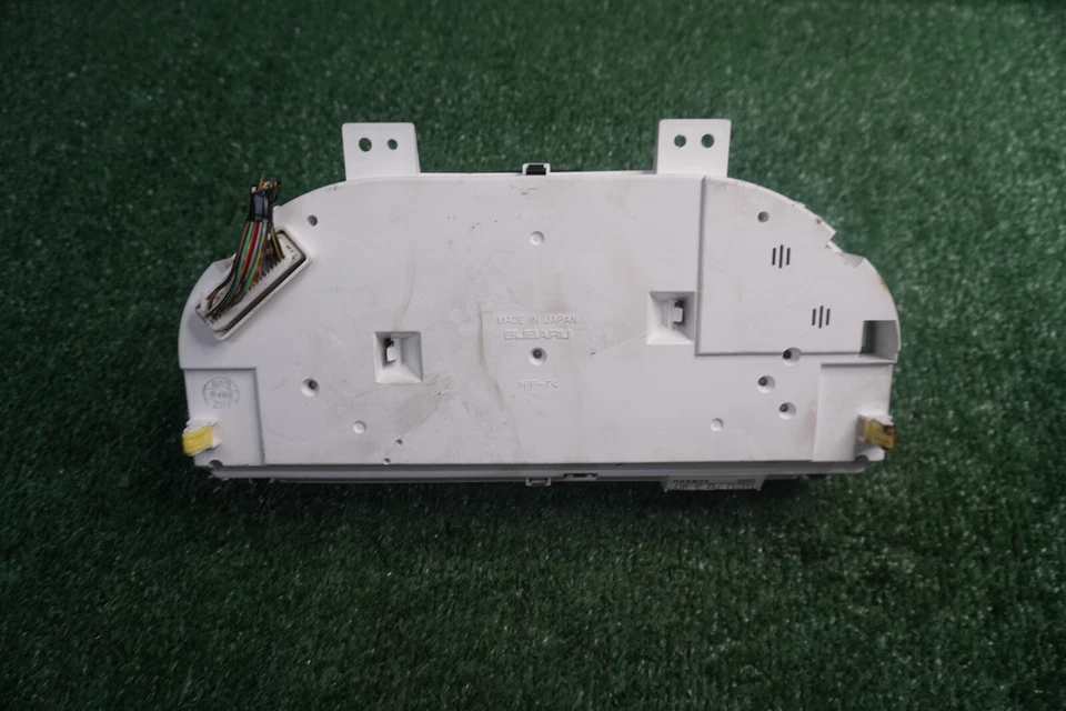 2011 SUBARU Forester SPEEDOmeter Gauge Cluster OEM 120K Miles 85003SC310 - Image 4 of 4