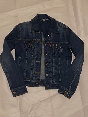 Levis Jean Jacket Woman s Small Petite  Dark Blue Denim Long Sleeve Packets ￼
