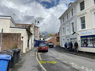 Foto 6x4 North End of Brunswick Street Teignmouth There is a dark blue s c2021