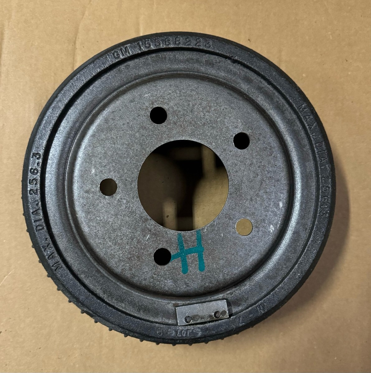 GM OEM Rear Brake Drum Assm #15588224 (177-341)(C1500 '88-'99