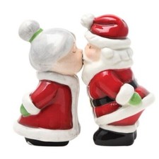 PT Santa  Mrs. Claus Kissing Salt and Pepper Shakers Set