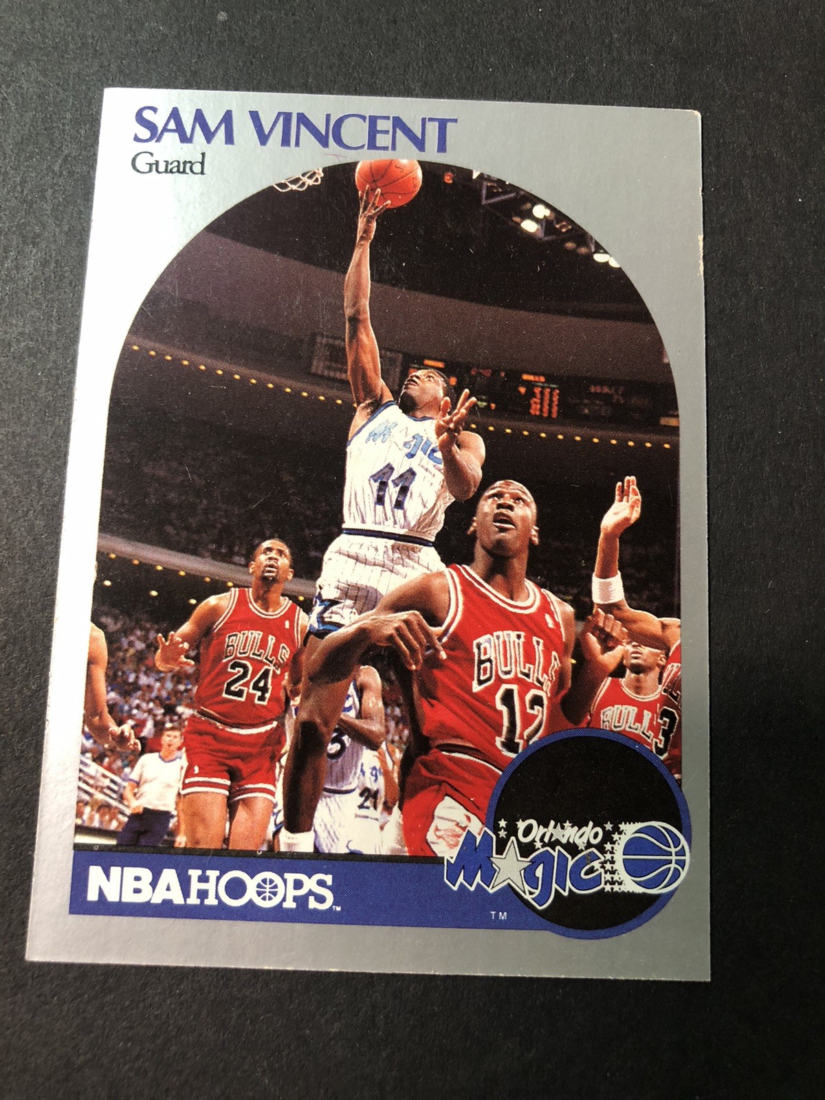 1990-91 Hoops MICHAEL JORDAN wearing #12 on Sam Vincent Card 223 Bulls HOF