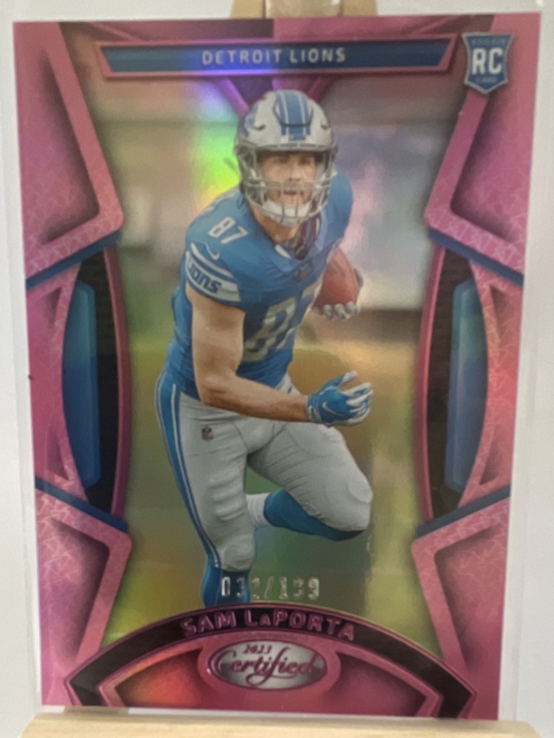 2023 Panini Certified Sam LaPorta #138 Mirror Pink Rookie 032/199 Detroit Lions