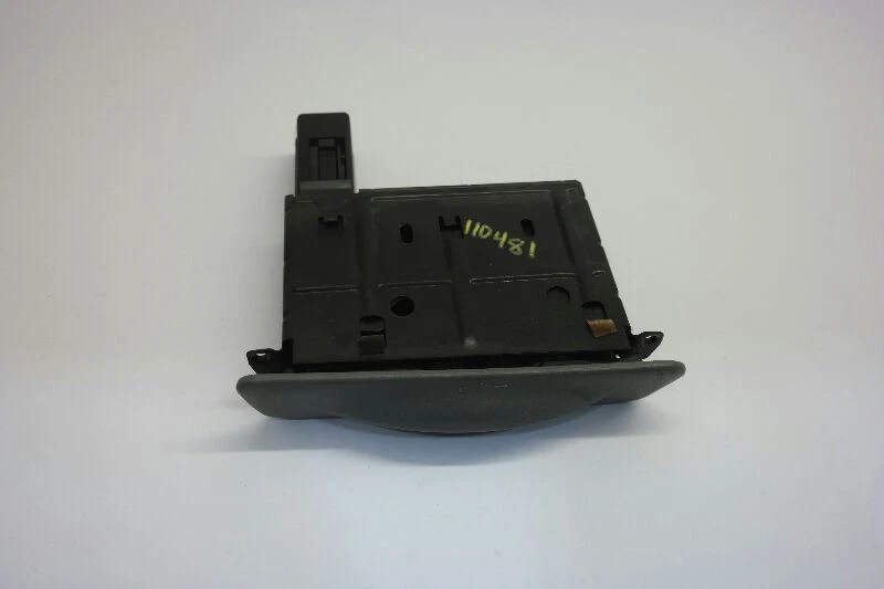 2002-2004 Ford F350 Sd Dash Cup Holder Cupholder  - Image 4 of 4