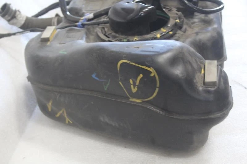 Cadillac CT5 2020 tanque de combustible de gasolina 2,0 L Foto 4 de 4