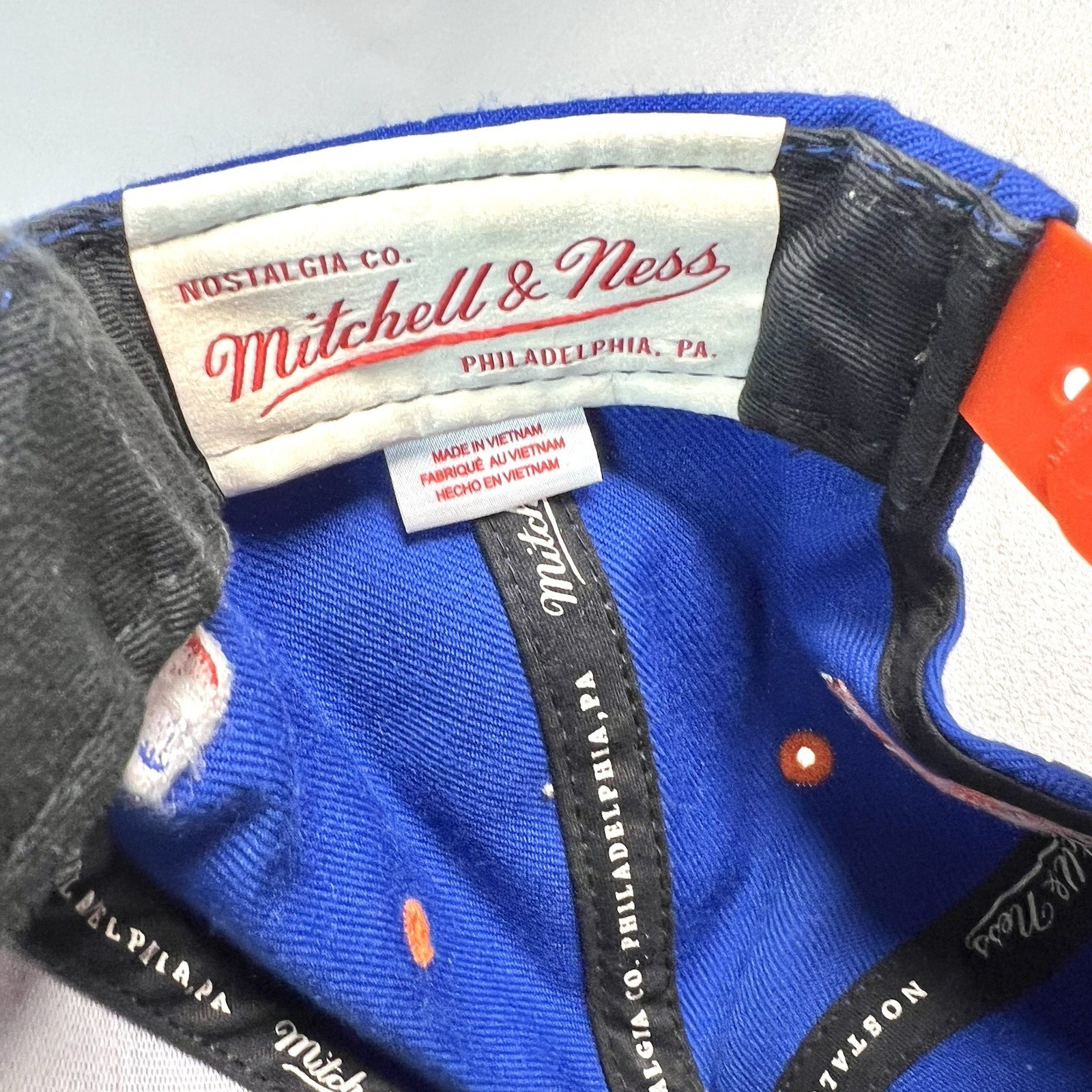 Mitchell Ness New York KNICKS Core Basic Basketba… - image 8