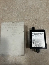 MACROMATIC MODEL SS-60222 PROGRAMMABLE ON DELAY PLUG IN TIMER,INPUT 120VAC/DC