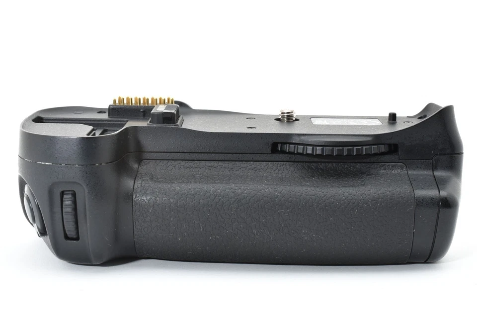 Nikon MB-D10 Battery Pack  [NEARMINT] From Japan - Image 3 of 4