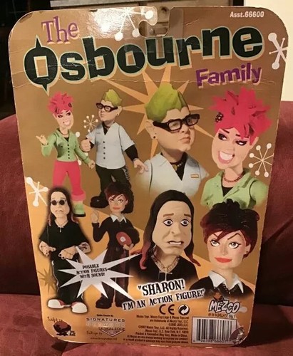 Figura de acción Mezco The Osbourne Family Kelly 2002 sin usar, en caja - Imagen 2 de 2