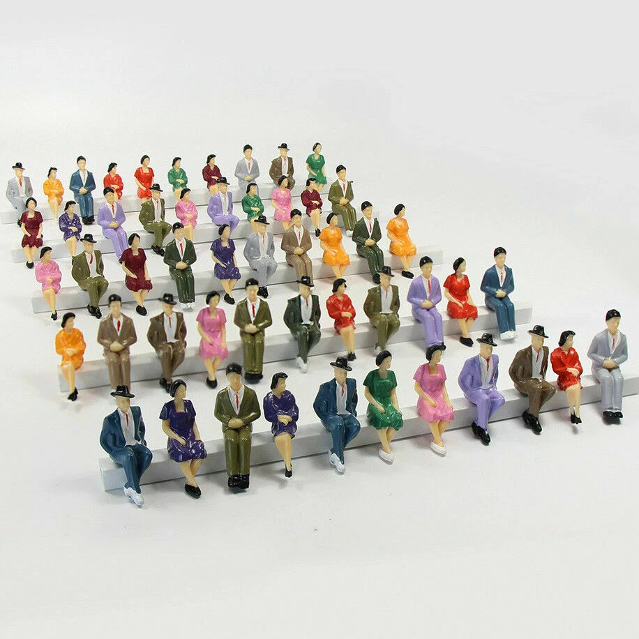 48 Stk. Sitzende Figuren Maßstab 1:32 Modellfiguren Menschen Spur 1 Bemalt HOT - Bild 2 von 4