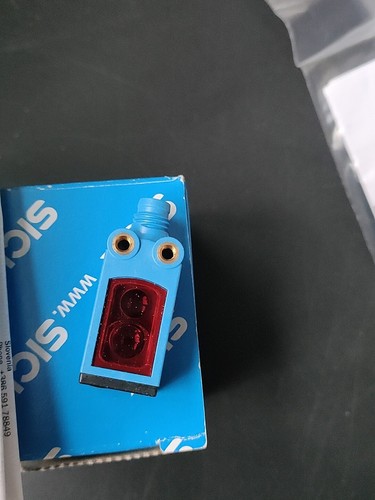 1PCS NEW WTB4-3P2162 1028084 sensor - Picture 3 of 4