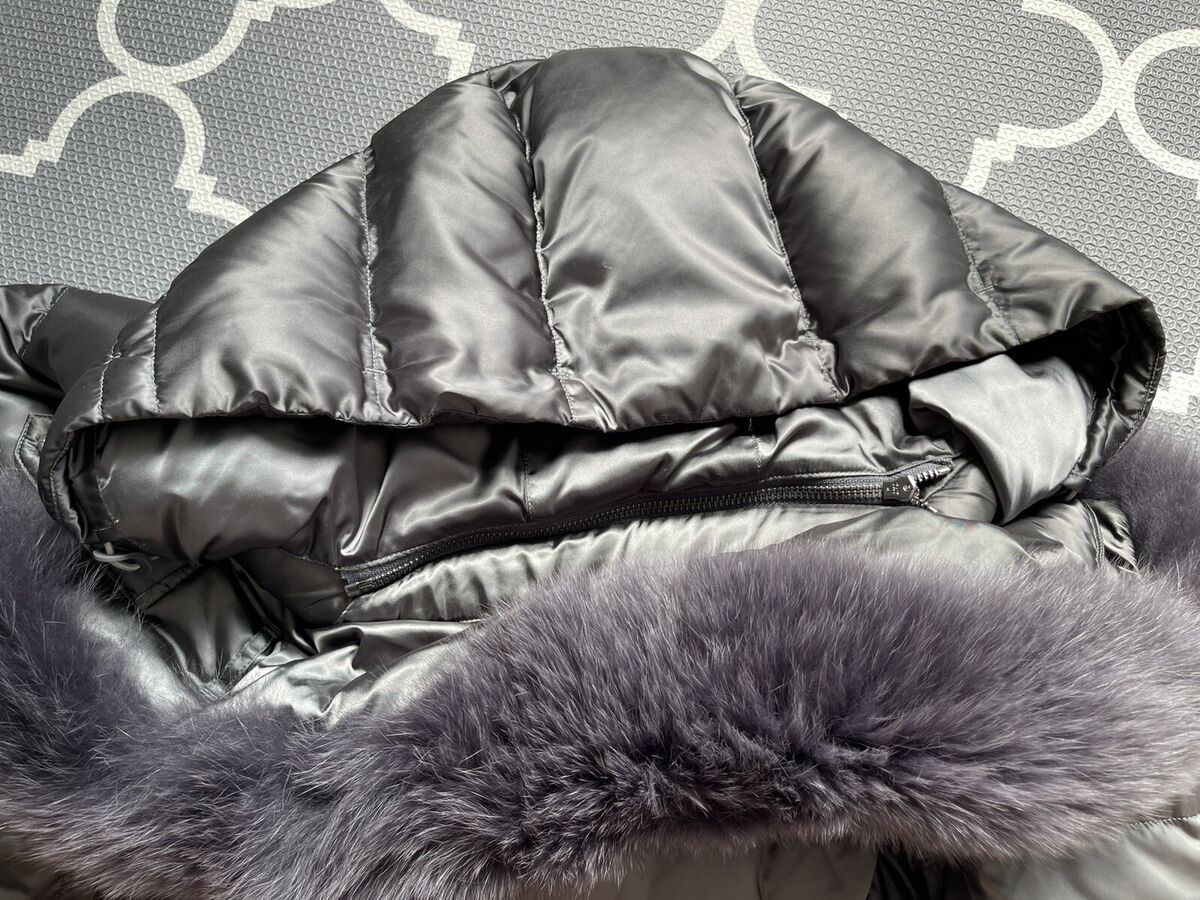 Prada Puffer Down Long Jacket Gray Metal Logo 100% Real Fox Prada Puffer Down Long Jacket Gray Metal Logo 100% Real Fox