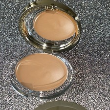 Revolution Beauty London Ultra Cream Bronzer Light For Light Skin tones 6.7g