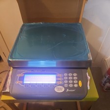 Avery Weigh-Tronix Quartzell G227 Precision Counting Scale Max 12/50 kg min 0.04