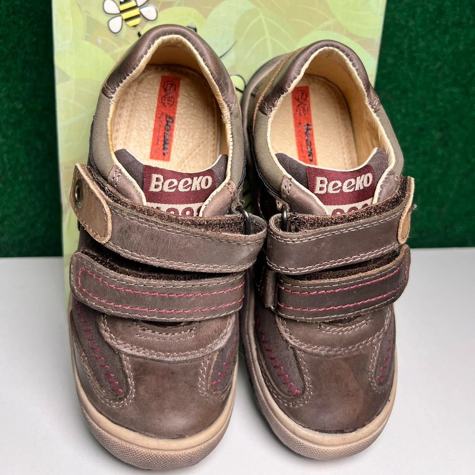 Size 10.5 toddler, Beeko Joey II Brown and tan leather toddler shoes - Image 4 of 4