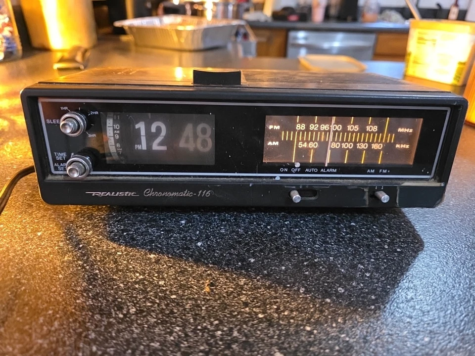 Radio despertador AM/FM realista CHRONOMATIC-116 12-1510 Foto 2 de 4
