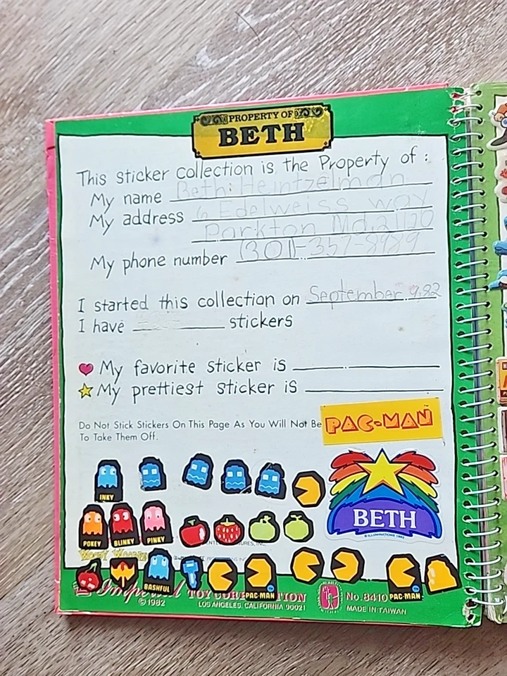 Álbum de pegatinas rosas Imperial Toy Co Mello Smellos Gordy Russ Super Stickons 300+ Foto 2 de 4