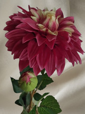 Artificial dahlia stem
