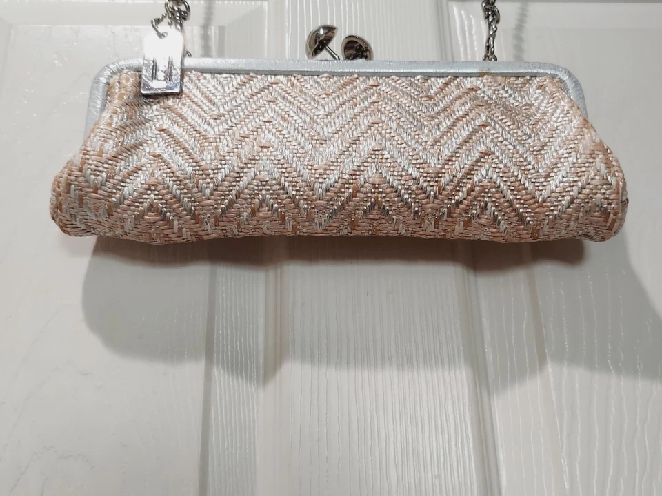 Rare Coach 1941 Amanda Darcy Kisslock Chain Clutch Silver 13592 - Image 2 of 4