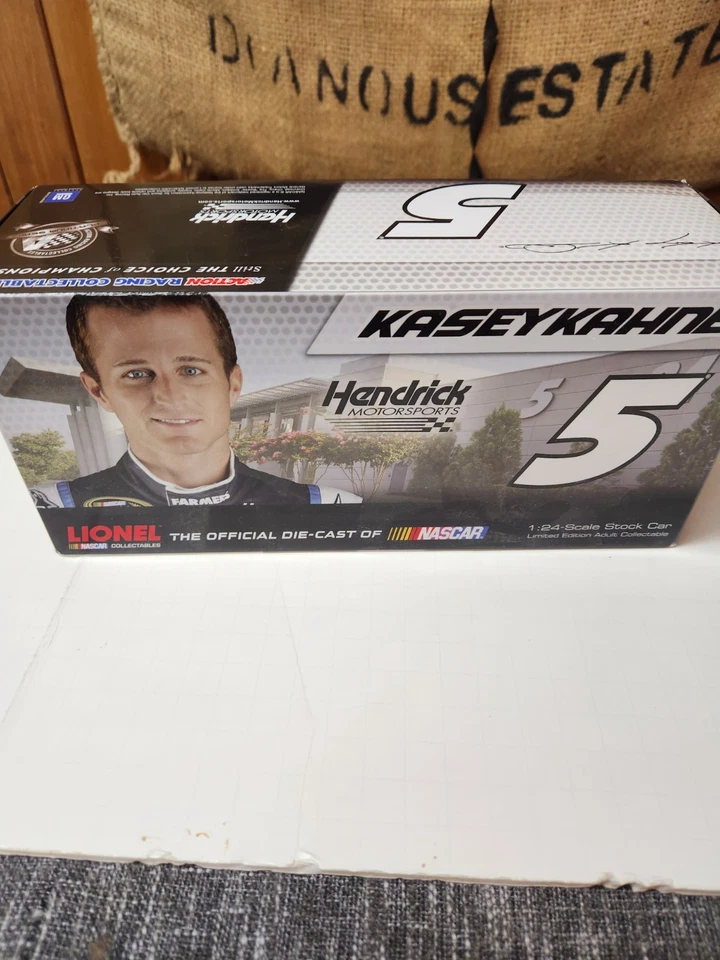 Cable Time Warner Autografiado Kasey Kahne 2013 1:24 NASCAR Diecast Foto 2 de 4