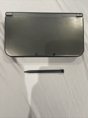 Console New Nintendo 3DS XL grigia nera versione USA schermo superiore IPS