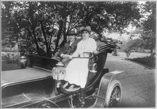 Photo:Thomas Alva Edison with wife