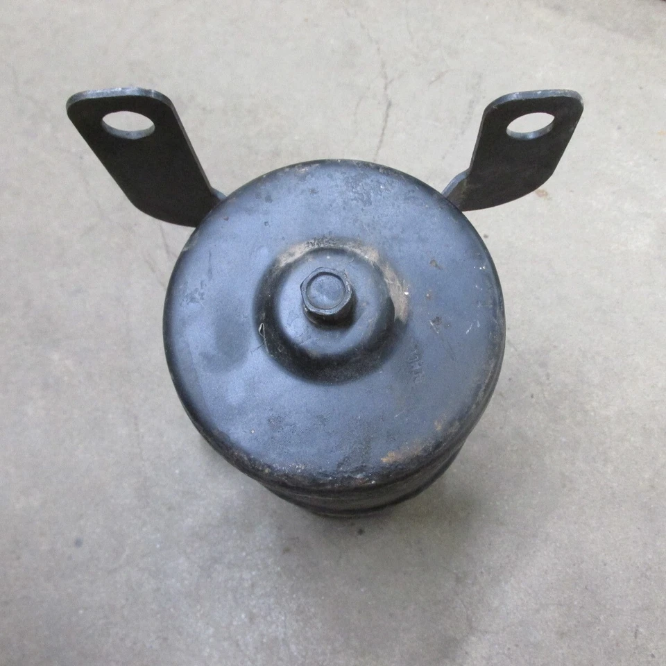 68 69 PONTIAC FIREBIRD CONVERTIBLE ORIGINAL GM COCTELERA TRASERA IZQUIERDA Foto 3 de 4