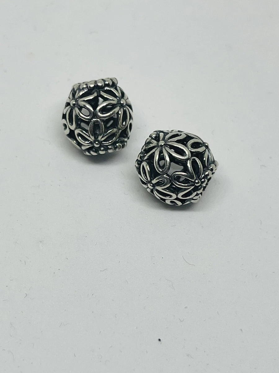 authentic pandora Flower Full Of Flower Charms Retired Two Included