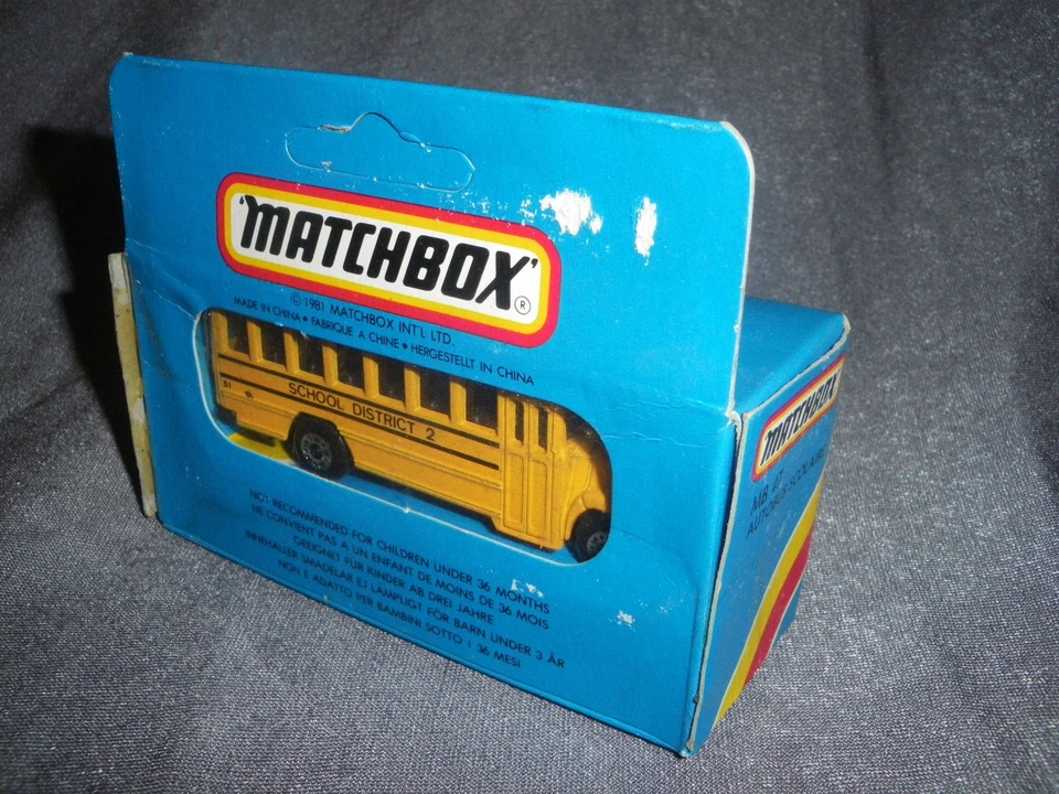 281B Vintage Matchbox MB 47 Autobus per la Scuola Quartiere 2 US 1:76 Scatola - Immagine 3 di 4