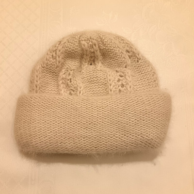 Vintage Damen Angora & Mohair Mütze flauschig Zopfmuster creme dicke Krempe