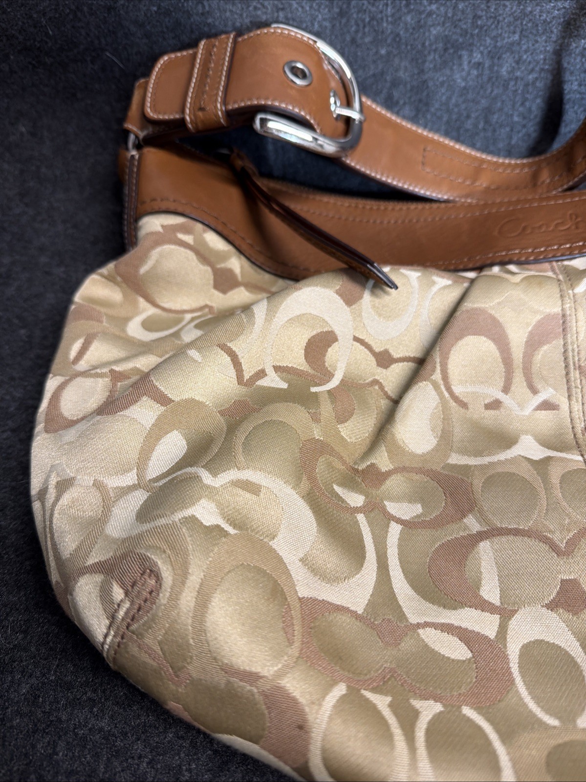 Vintage Y2K Coach F14491 Soho Pleated Leather Canvas Hobo Shoulder Bag Used