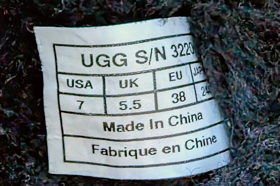 UGG Maylin Black Pull On Sheepskin Shearling Cuff Boots 3220 Size 7 Fold Over - Image 3 of 4