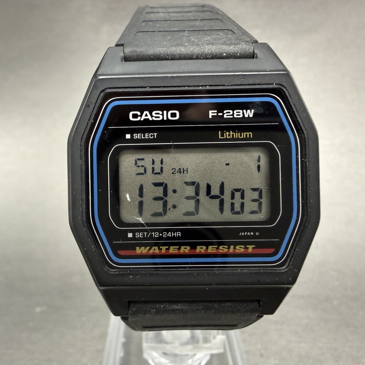 CASIO F-28W　週末セール中 Casio F-28 Watch Men 34mm Digital Black Tone Alarm Chrono Octagon