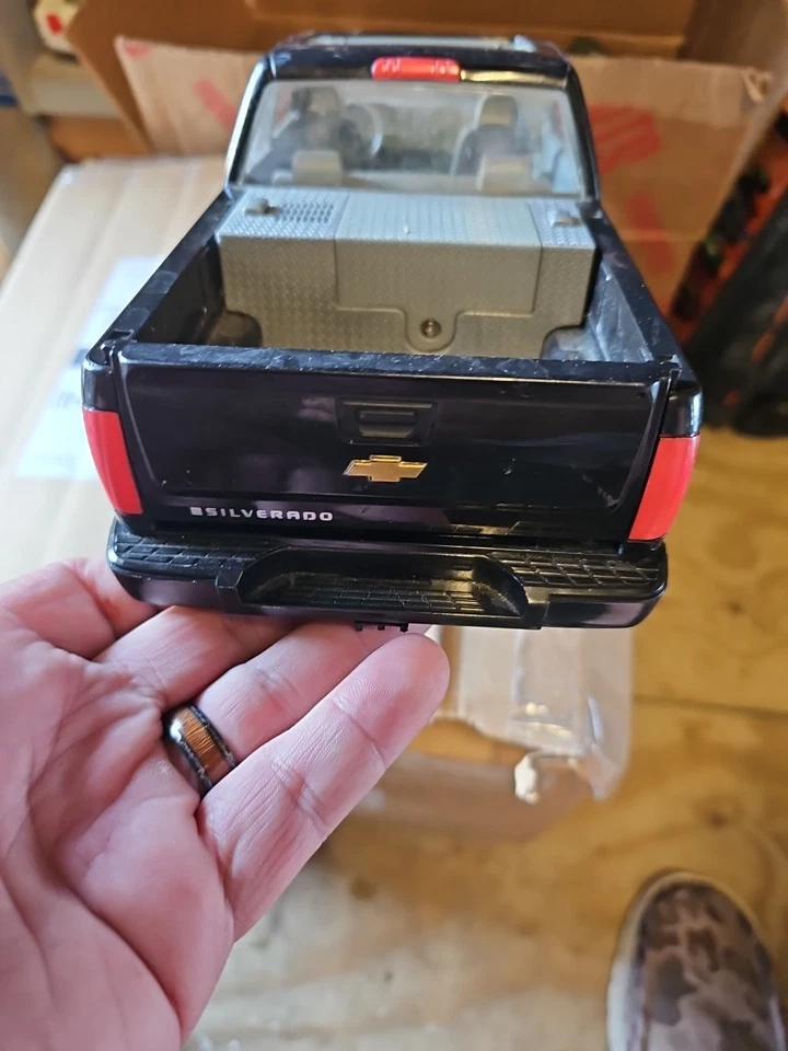 Chevy Silverado 2009 ERTL Big Farm 1:16 Foto 3 de 4