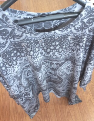 sz XL Women Level eight long sleeve blouse Beaded Sequence Black gray round neck