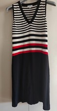 Robe 123 marquée taille 42/44, mais taille plutôt 40, voir mesures