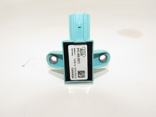 Audi A4 B8 2011 8K0955557C Airbag Crash Control Sensor Trigger Impact Unit