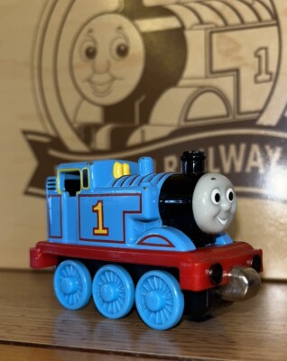 THOMAS FRIENDS TRAIN TAKE N PLAY DIECAST 2002 LEARNING CURVE !