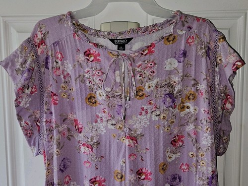 Buffalo David Bitton Womens Flutter Sleeve Floral Top Purple Size XL NEW Withou - Picture 10 of 24