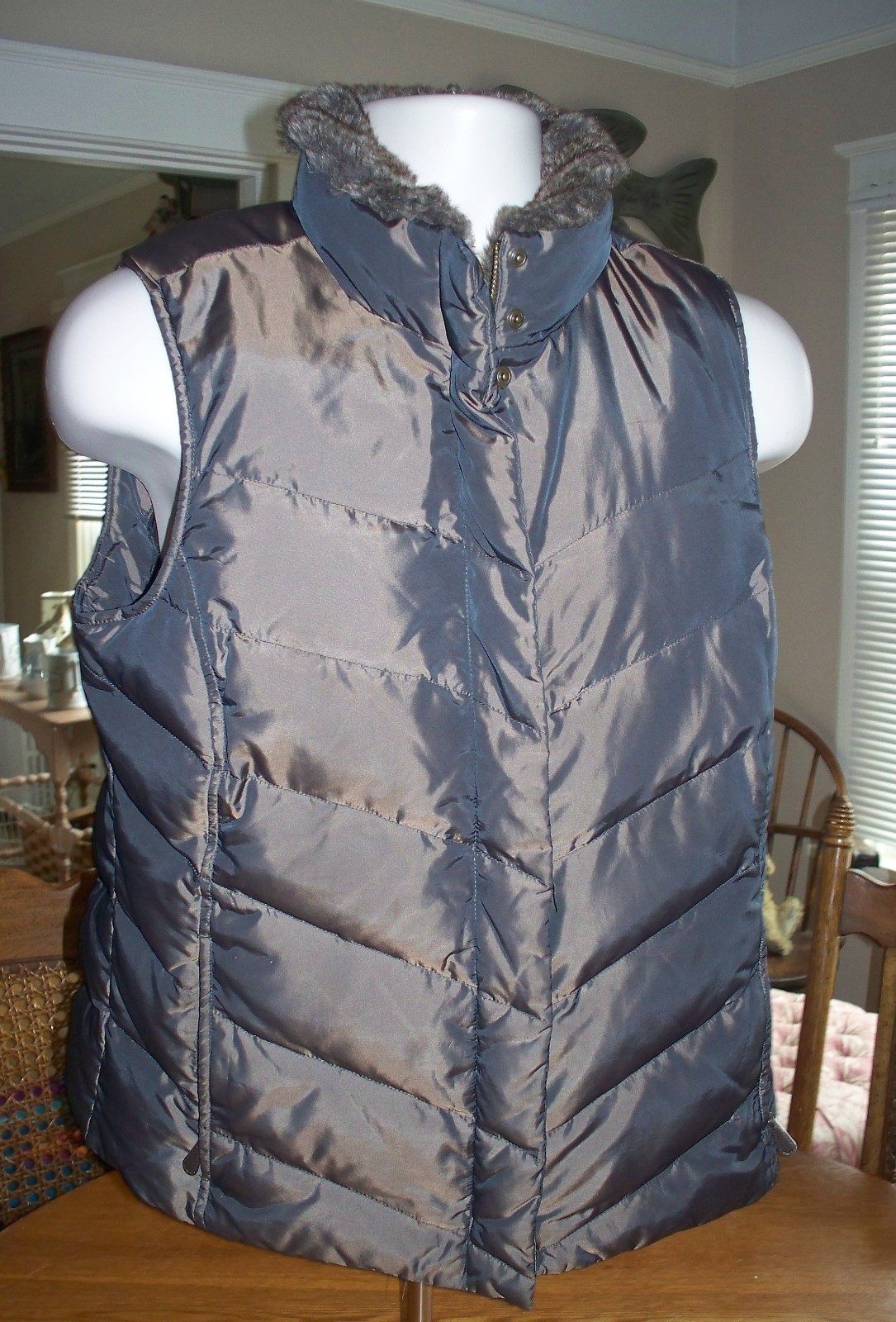 Eddie Bauer Womens Sz L Brown Goose Down Faux Fur Trim Zip Snap Front Vest