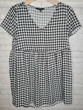FOREVER 21 Checkered Black White Babydoll V Neck Shortsleeve Rayon Dress Size M